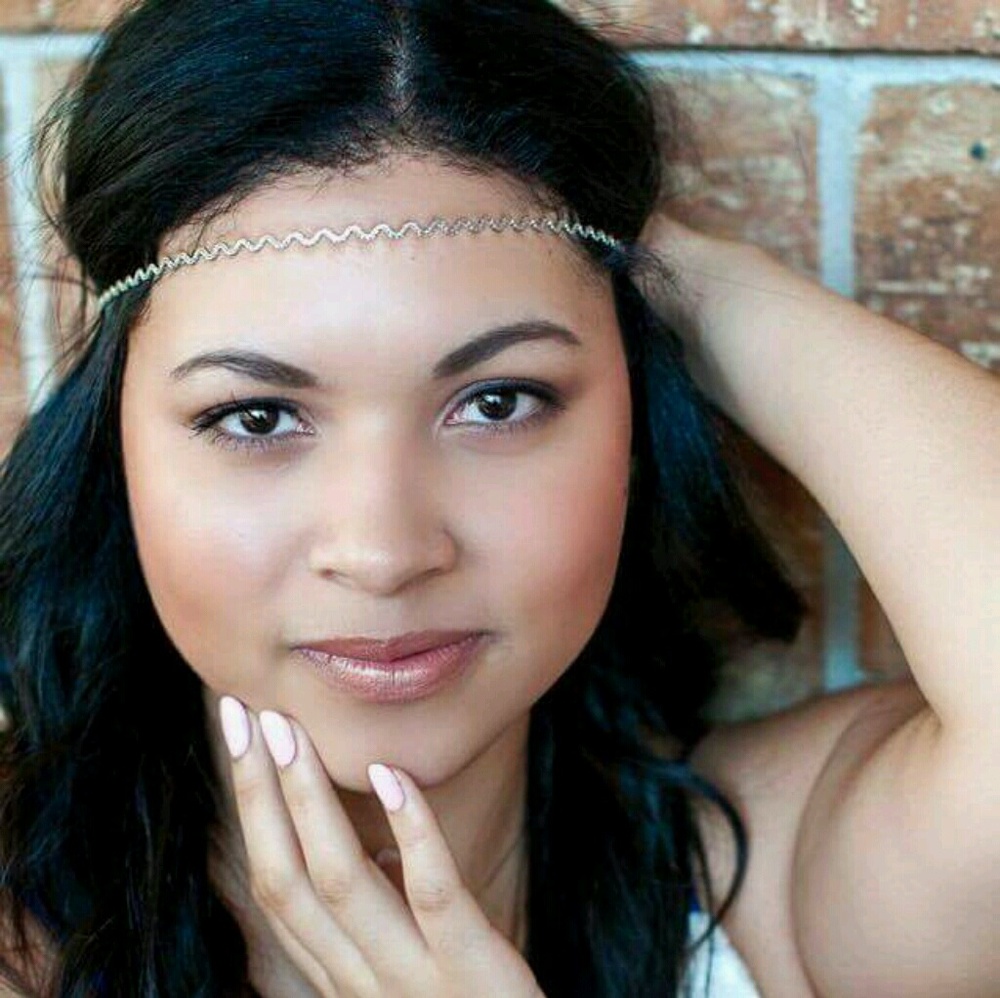 Meet your Posher, Sabrina